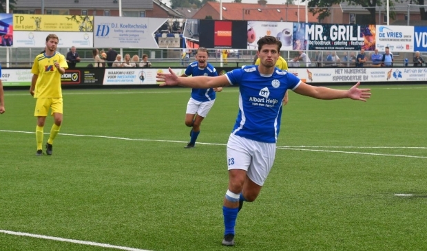 Yannick Bouw ging verder waar hij was gebleven bij Veensche Boys. Met twee treffers was hij opnieuw belangrijk