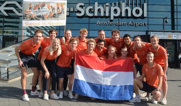 Het Vattenfall Solar Team, vlak voor vertrek richting Marokko.