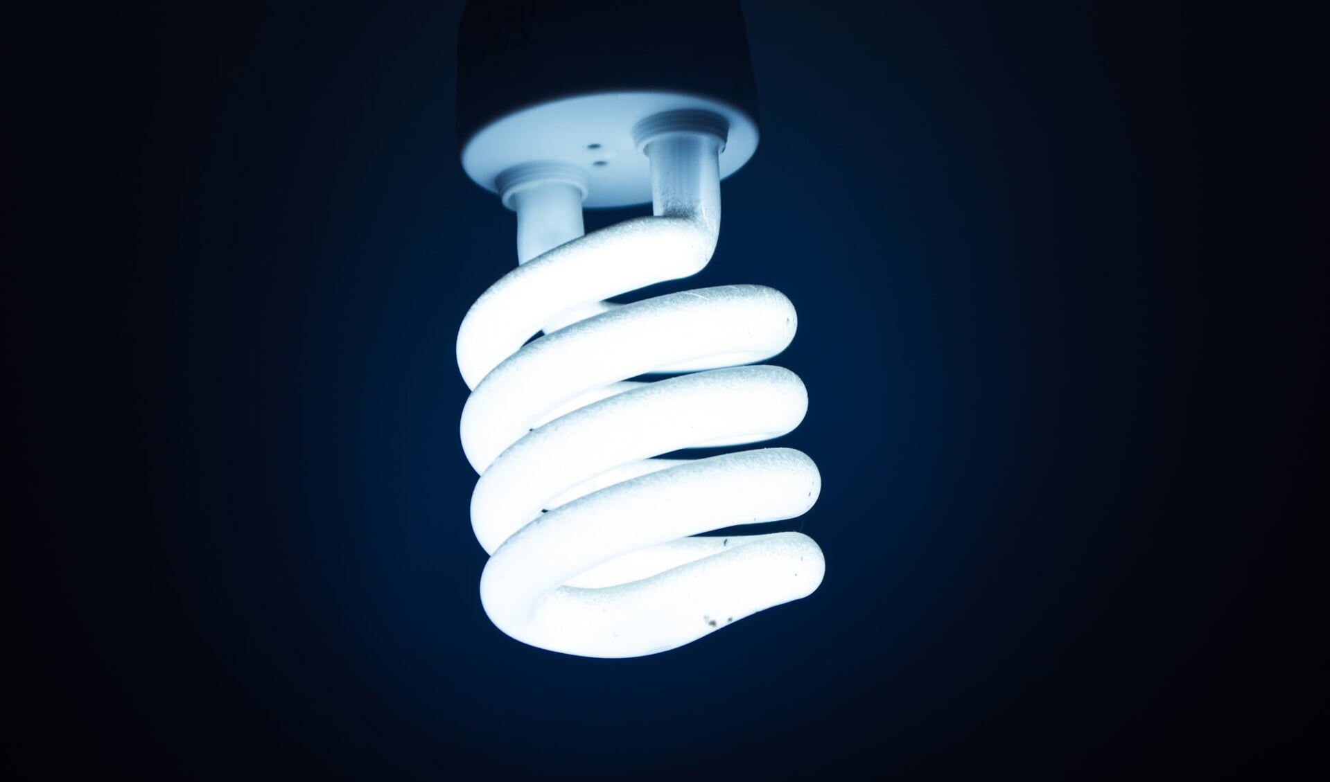 Wat zijn de en nadelen LED stripverlichting? - DeWoudenberger.nl | Nieuws uit de regio Woudenberg