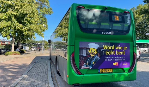 <p>De opvallende busreclame ‘Word wie je echt bent’ kan je momenteel bijna niet missen. </p>