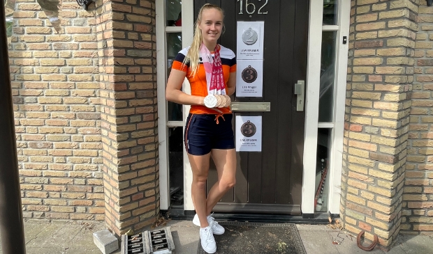 Lisa Kruger is trots op haar vier medailles, behaald op de Paralympische Spelen in Tokio.