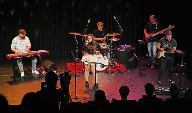 Brandstof in actie tijdens het Muziekfestijn in Theater Idea