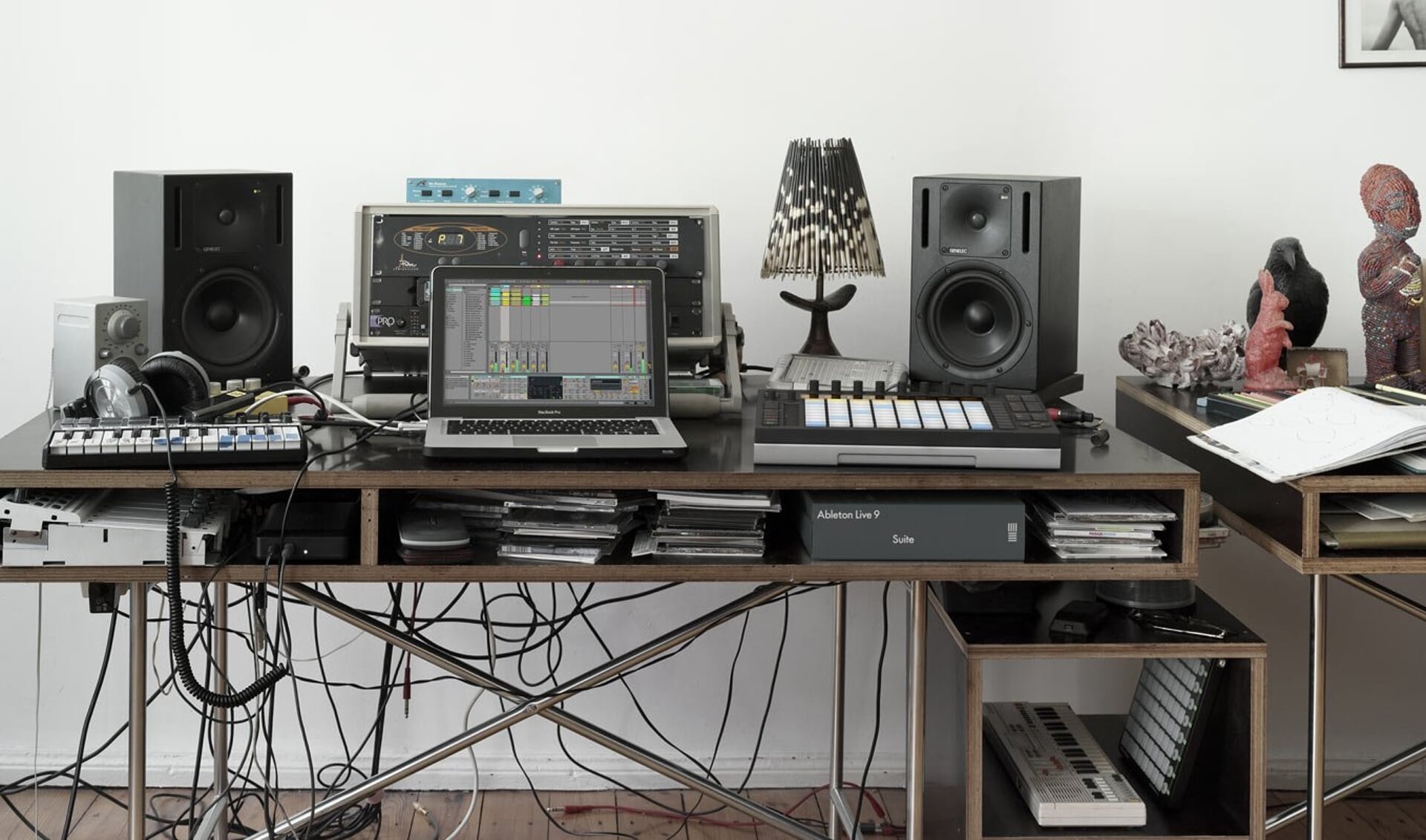 Bij Muziekproductie leer je van een laptop een complete muziekstudio te maken