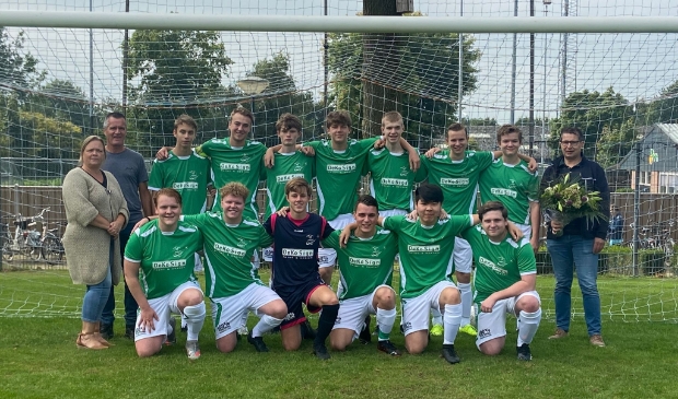 Nieuwe tenues voor JO19 Musketiers