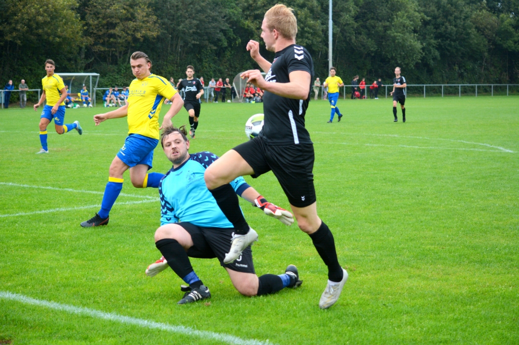 <p>VV Barneveld (hier op archieffoto) wacht nog altijd op het eerste punt dit seizoen.</p>