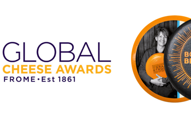 <p>Logo awards en twee kazen</p>