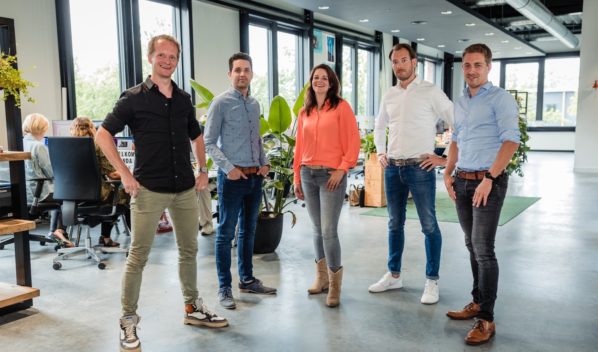 Van links naar rechts: Evan Pierik (founder), Simon Blok (head of digital), Gerrie Pierik (merkstrateeg), Mark Croes (business owner) en Kees Cornelisse (partner).