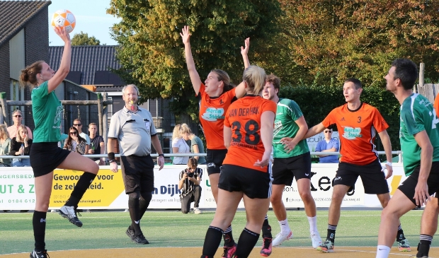 <p>Het gebrek aan scorend vermogen zat Vriendenschaar zaterdag dwars</p>