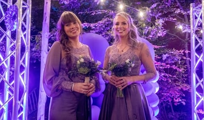 Heidehoogheden 2021-2022 zijn Juliette van der Burg (heideprinses Erica 46ste) en Daphne van Seventer (heidekoningin Calluna 65ste)