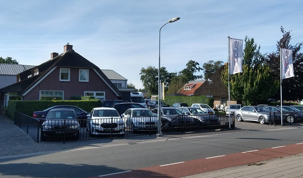 Auto Budding in Kootwijkerbroek wil uitbreiden.