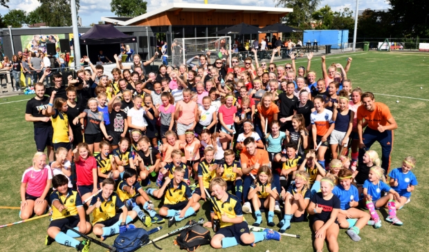 <p>Hockeyclub Nijkerk vierde in 2018 de opening van het nieuwe clubgebouw en het 35-jarig bestaan.</p>