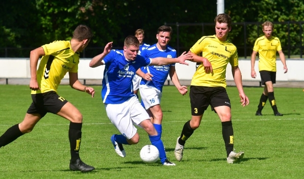 Veensche Boys, hier in de persoon van Nico van den Brom, was niet af te stoppen door Lunteren