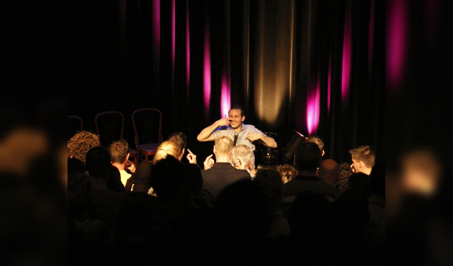 MC Westsaid presenteert acht beginnenden comedians bij Zeist Lacht!