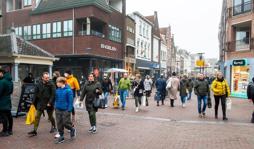 Winkels weer open en drukte in de stad