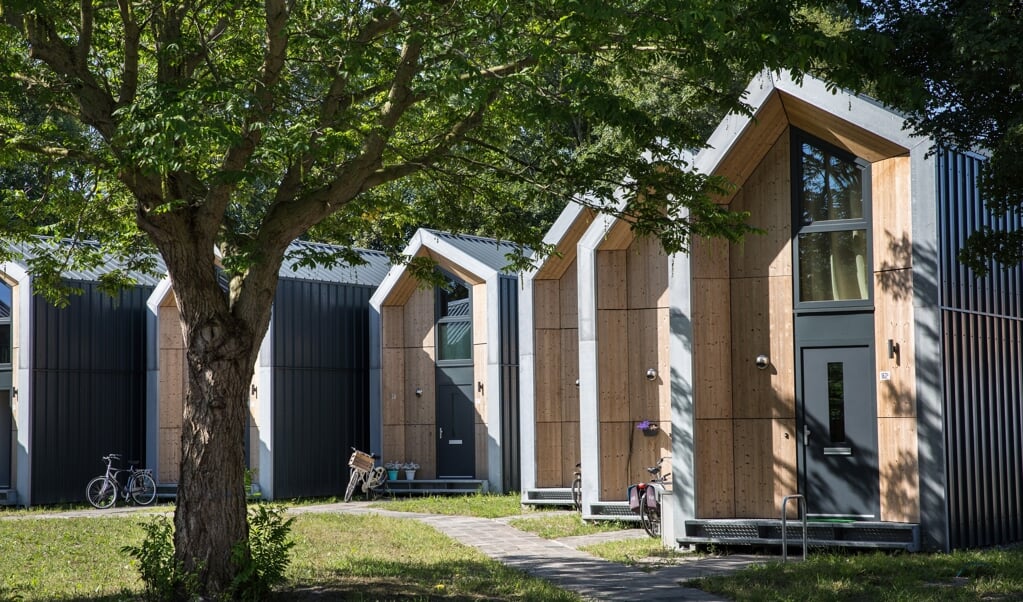 Kleine tijdelijke woonunits van Heijmans, bekend onder het project Heijmans One. Dit soort woningen zijn recent gerealiseerd in buurgemeente Nijkerk.