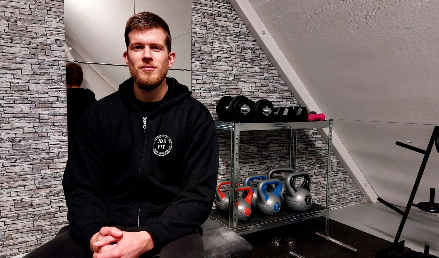 De Bruijn in zijn sportruimte