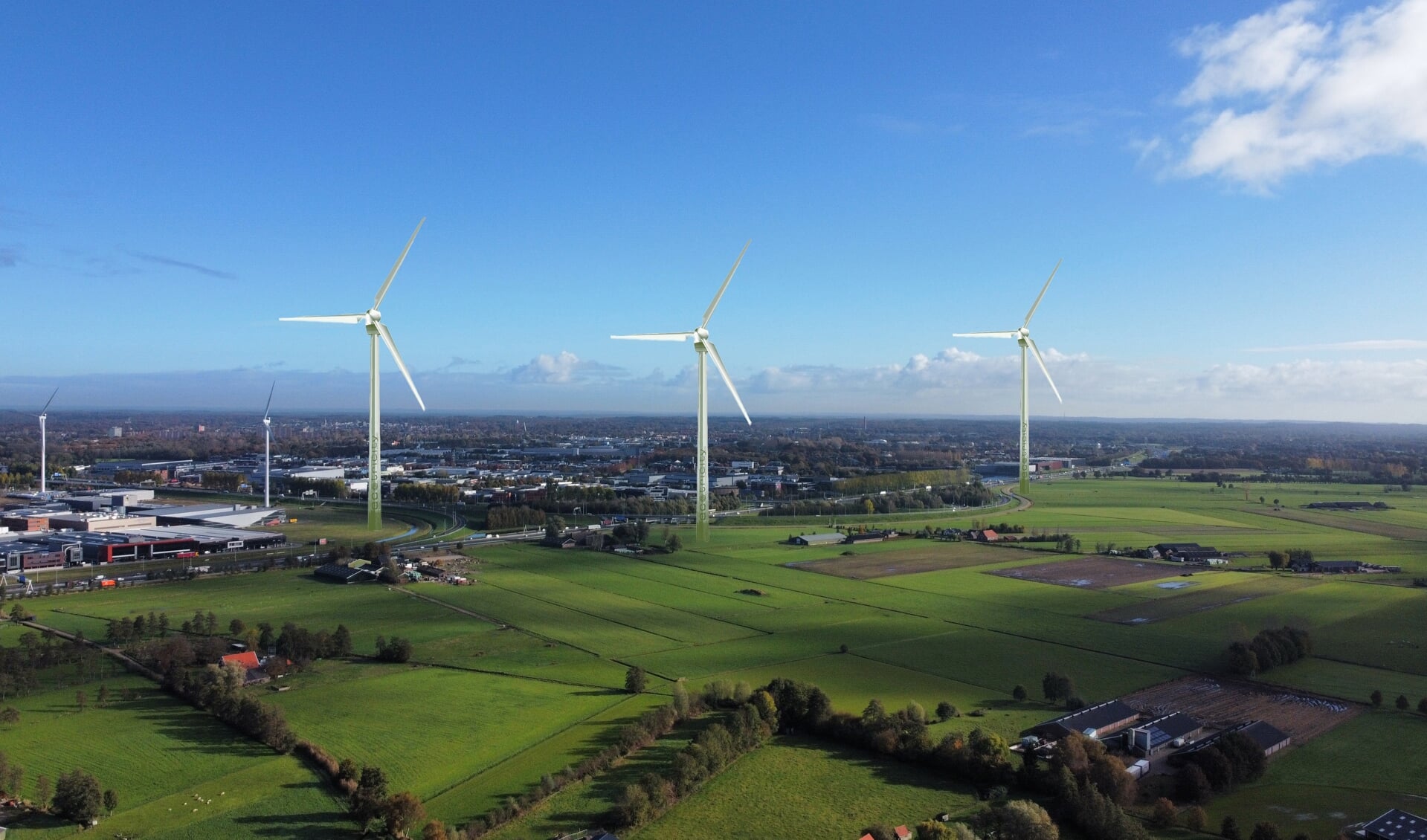 Impressie van de windmolens bij knooppunt Maanderbroek.