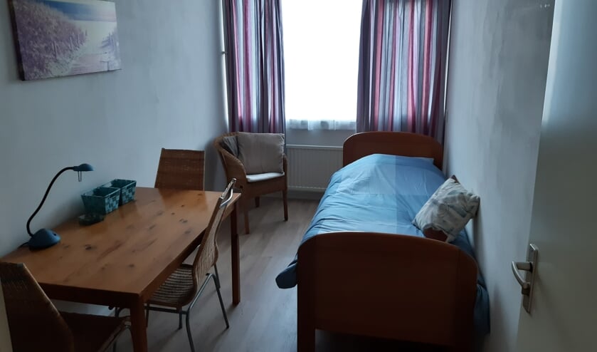 De nood-noodkamer. De kamer is te klein om langer dan een paar dagen te bewonen.