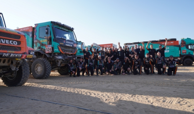 <p>De rijders van Team De Rooy sloten vanochtend de Dakar Rally af.&nbsp;</p>