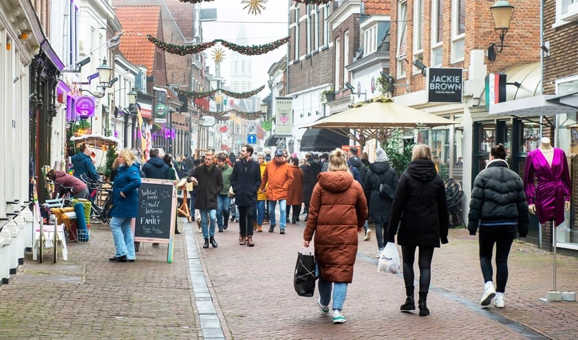 Winkels weer open en drukte in de stad