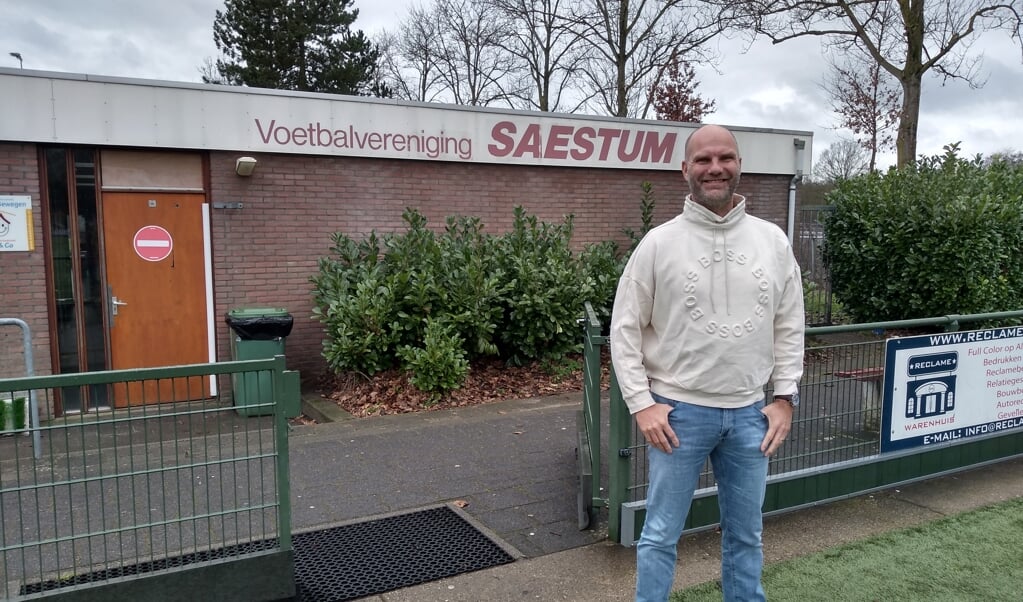 Voorzitter Raymond Lamphen ziet SV Saestum in de toekomst als 'Maatschappelijk Papendal van Zeist-West'.