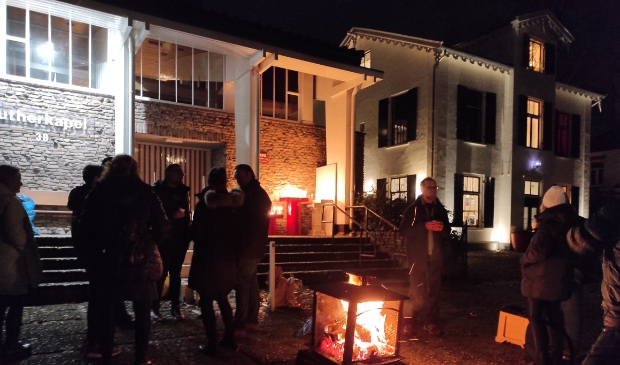 In en voor de Lutherkapel was het Servisch Orthodox kerstfeest.