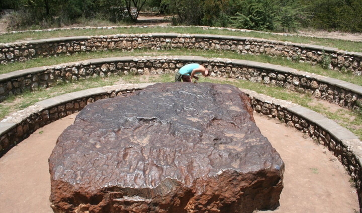 Namibie Hoba-meteoriet, de grootste op Aarde gevonden