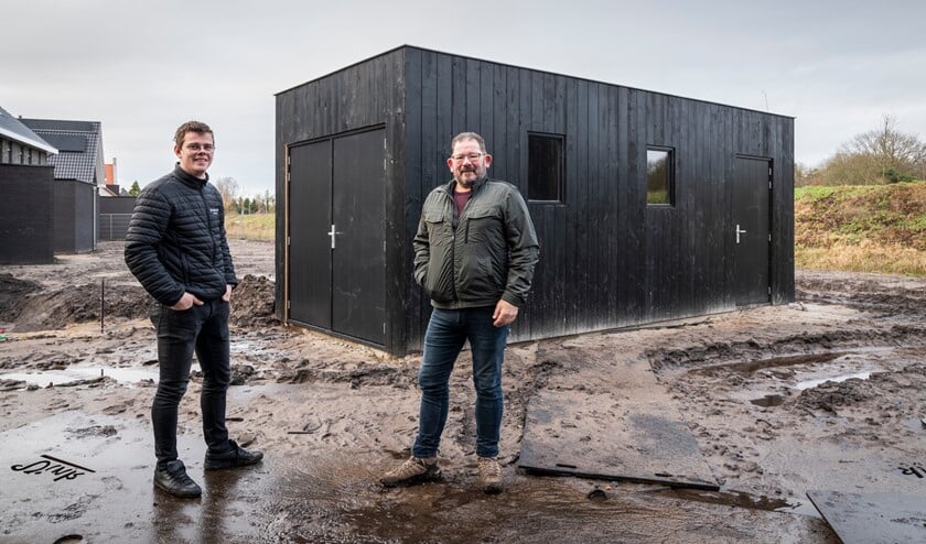 Diederik van Stantico (links) en toekomstige bewoner Frits.