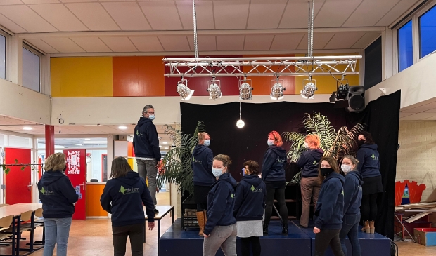 Warme truien voor alle leerkrachten op De Horn