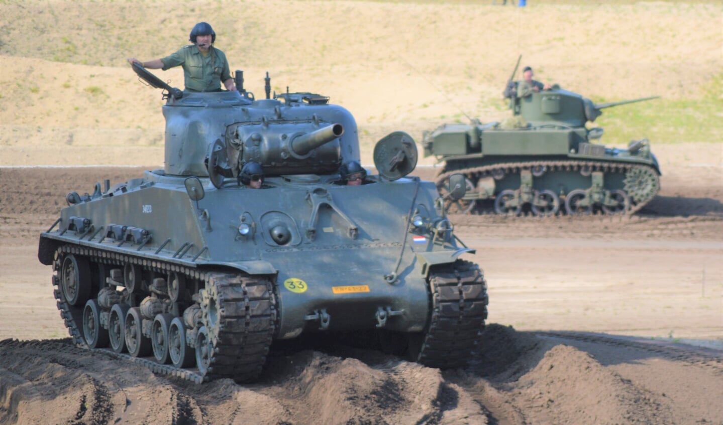 Ook veel verzoeken om een keer een rit met een tank in de arena te mogen meemaken.