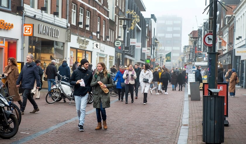 Winkels weer open en drukte in de stad