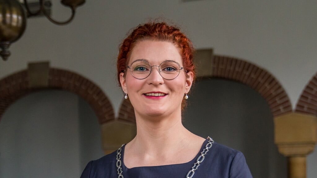 Burgemeester Magda Jansen.