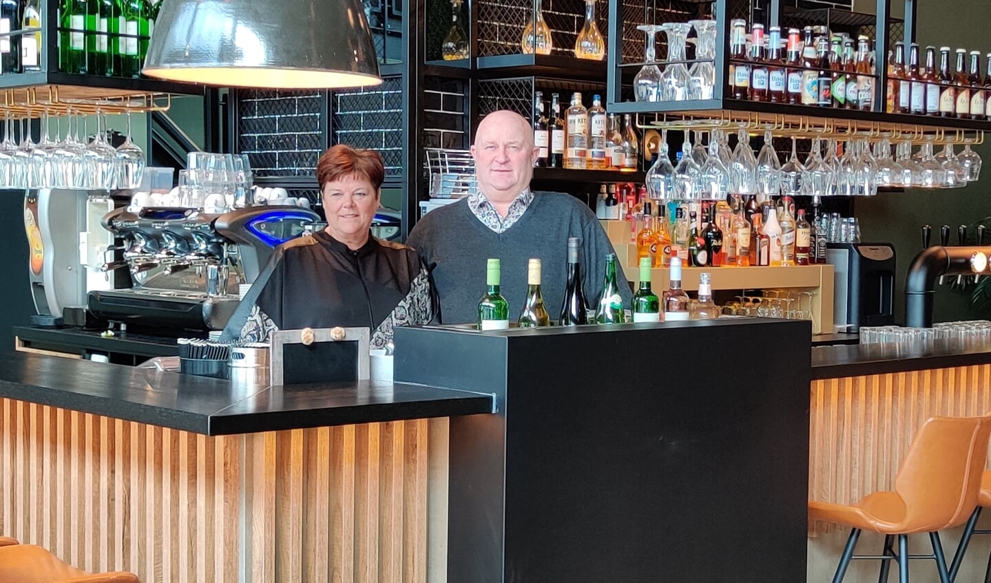 John en Willeke Bruins van De Beren openden vandaag hun restaurant