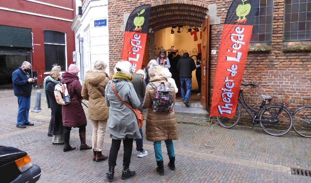 <p>Theater de Liefde kon rekenen op genoeg animo voor de ludieke actie.</p>
