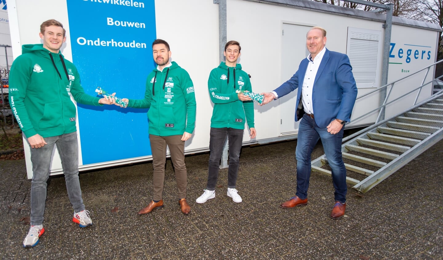 Op de foto (van links naar rechts): Lars ten Broek, Kevin Bijsterbosch, Marnick Snel en Johan Staring.