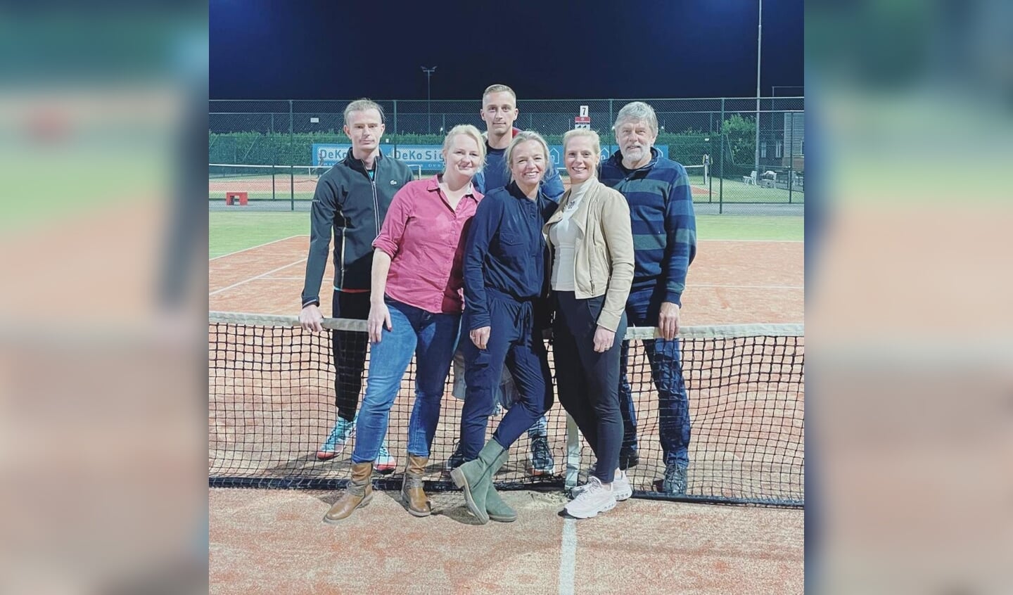 De organisatiecommissie van de Open Veense tenniskampioenschappen heeft zin in het toernooi.