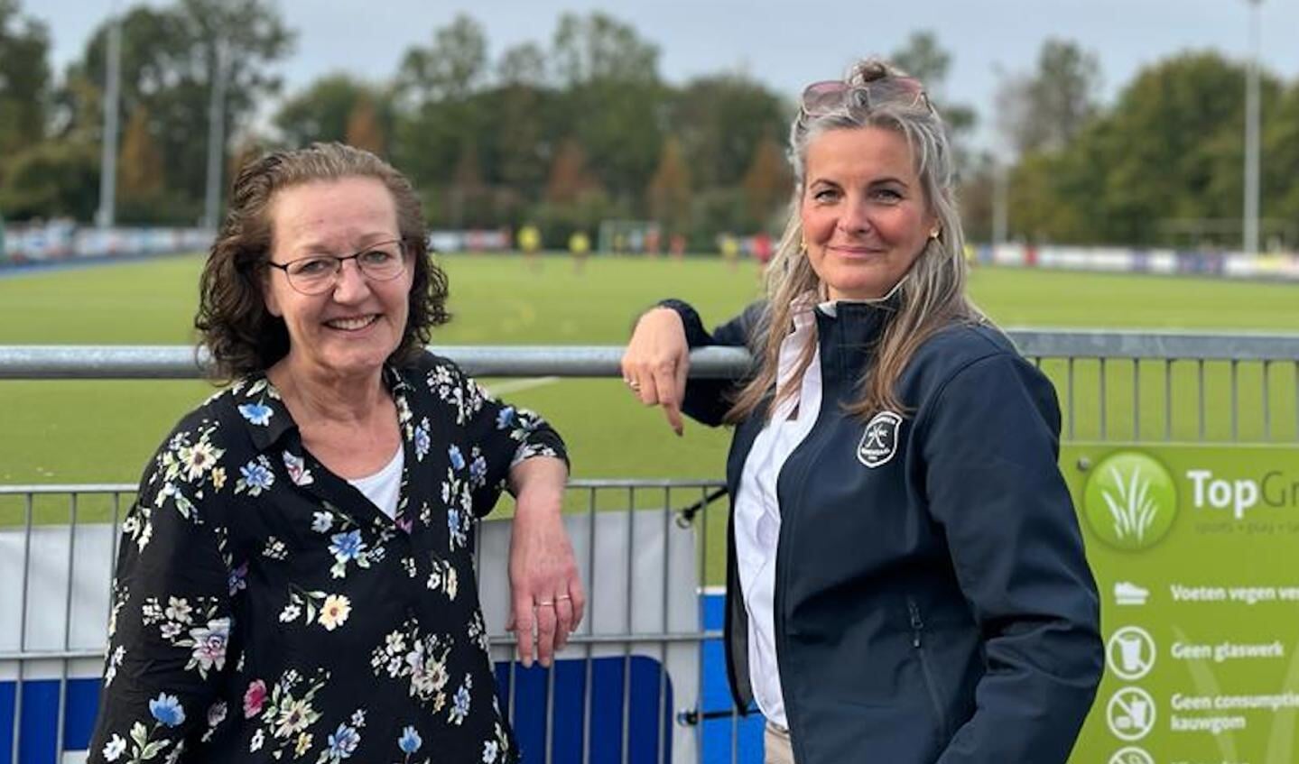Ellen Hoogendoorn links op de foto samen met Marieke Roorda-Guitink.