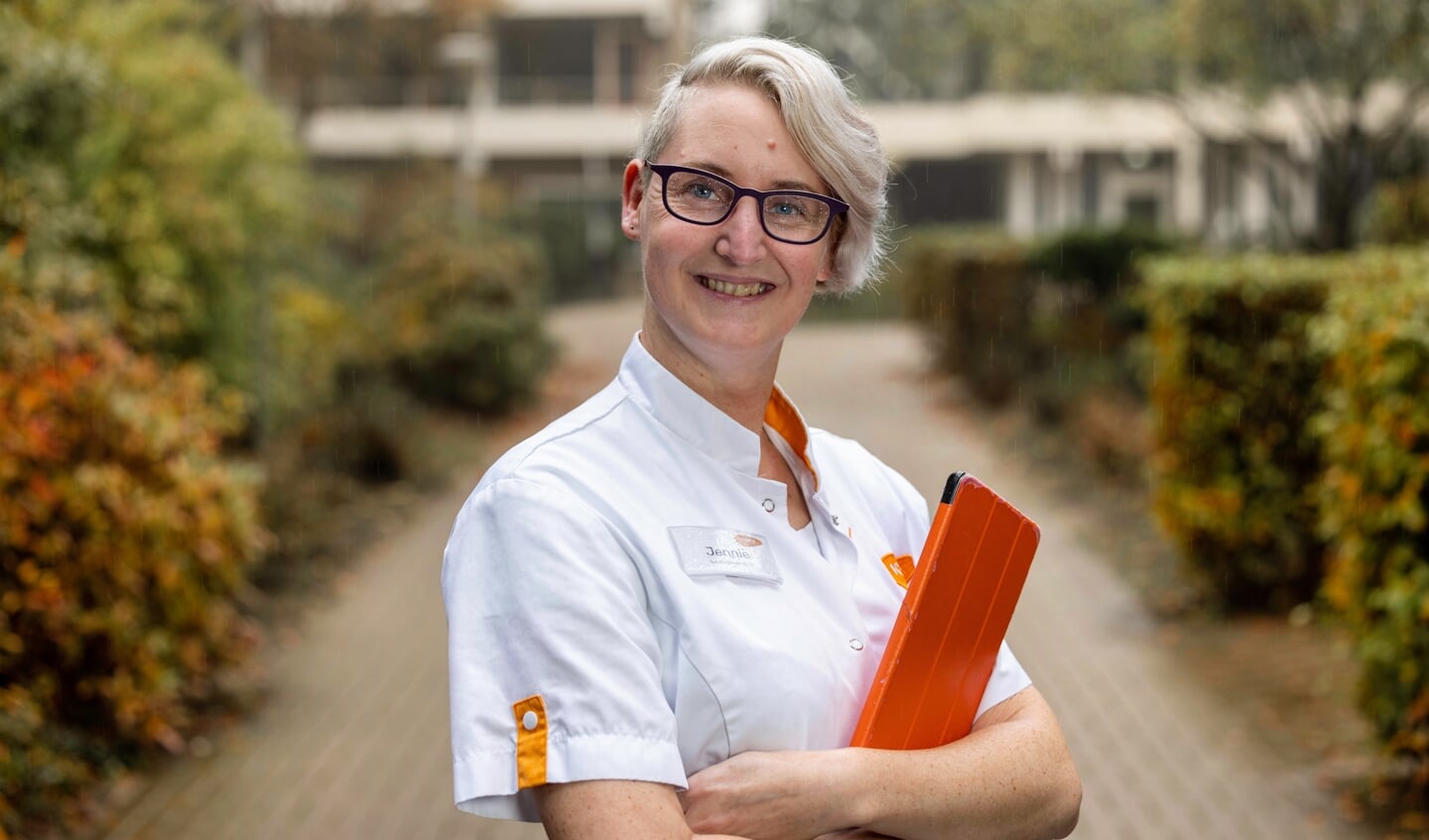 Jennie Kok maakte de overstap van grafische vormgeving naar de thuiszorg.