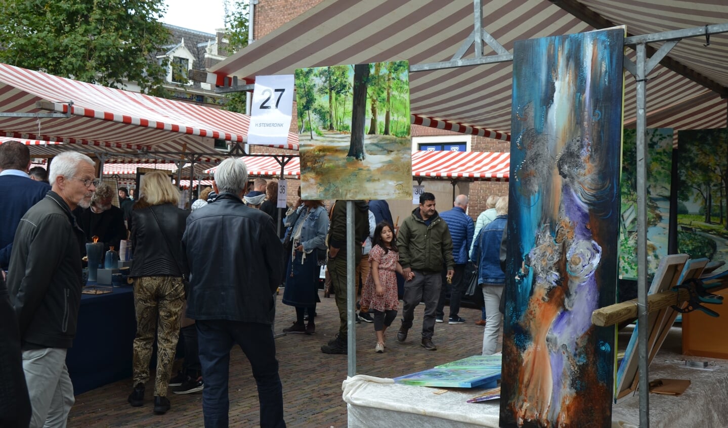De Kunstmarkt trok veel bezoekers