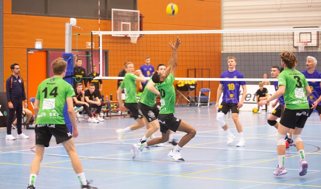 Net als in de thuiswedstrijd verloor Simplex SSS met 3-0 van VC Limax.