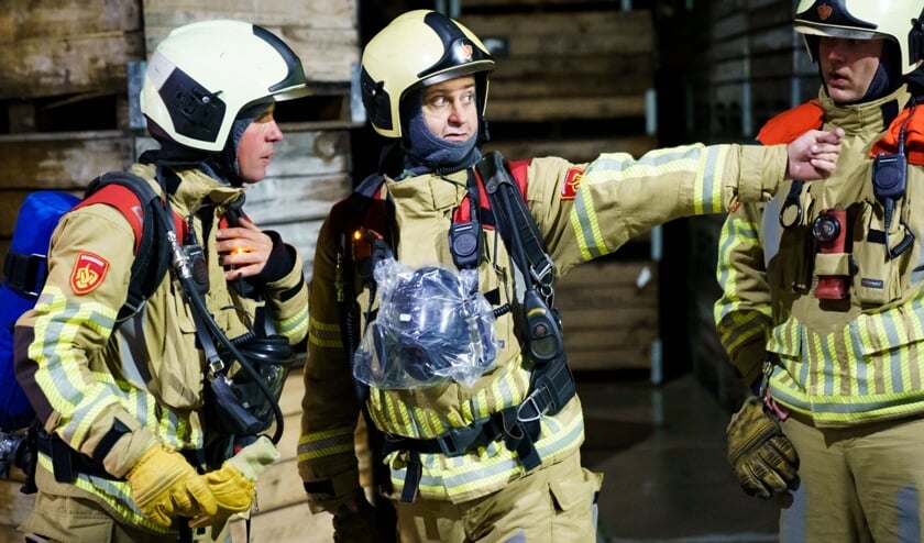 Brandweeroefening in 't Goy