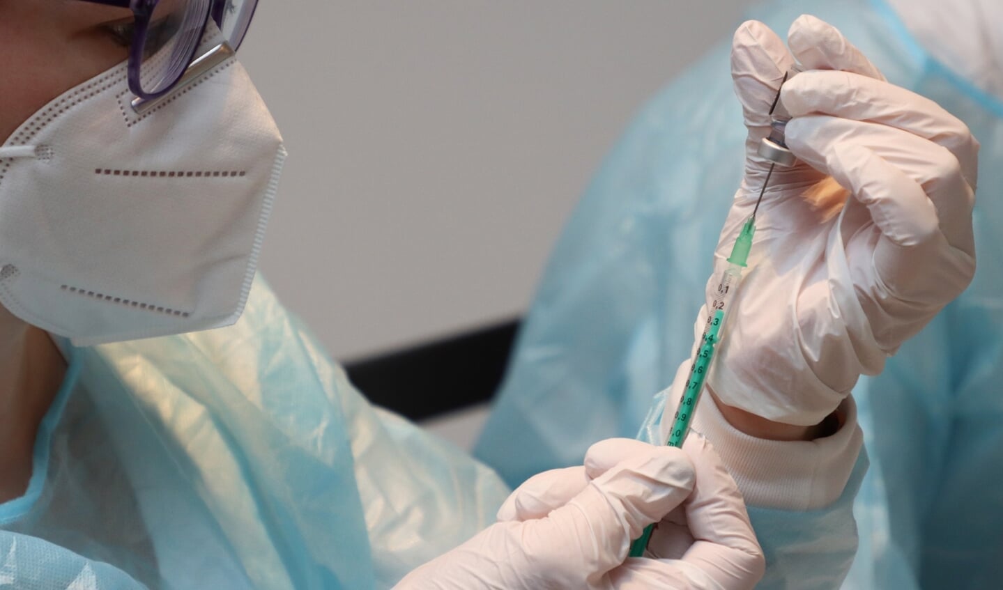 Ongeveer 130.000 mensen hebben vorige week de herhaalprik tegen het coronavirus gehaald.
