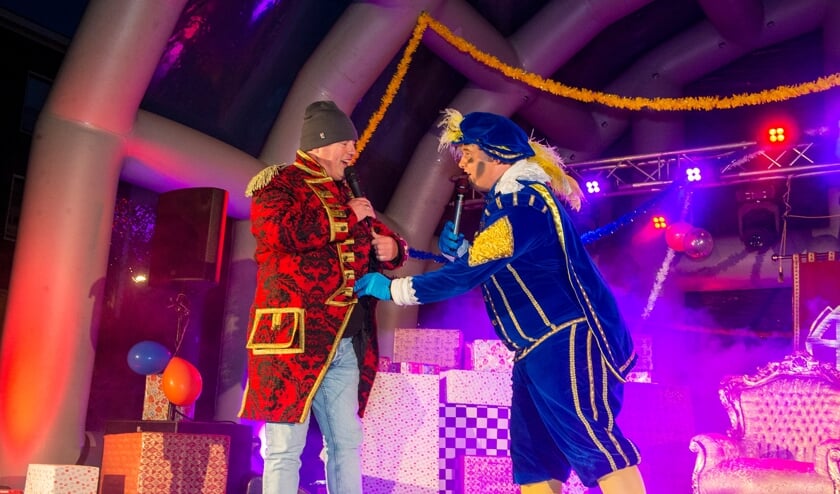 Aankomst Sinterklaas in Vathorst in de Markenhaven