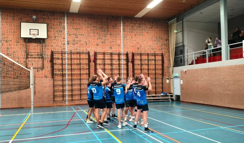 Blauw Wit viert de overwinning met het publiek