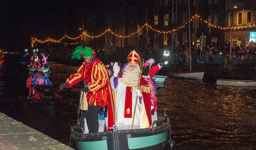 Aankomst Sinterklaas in Vathorst in de Markenhaven