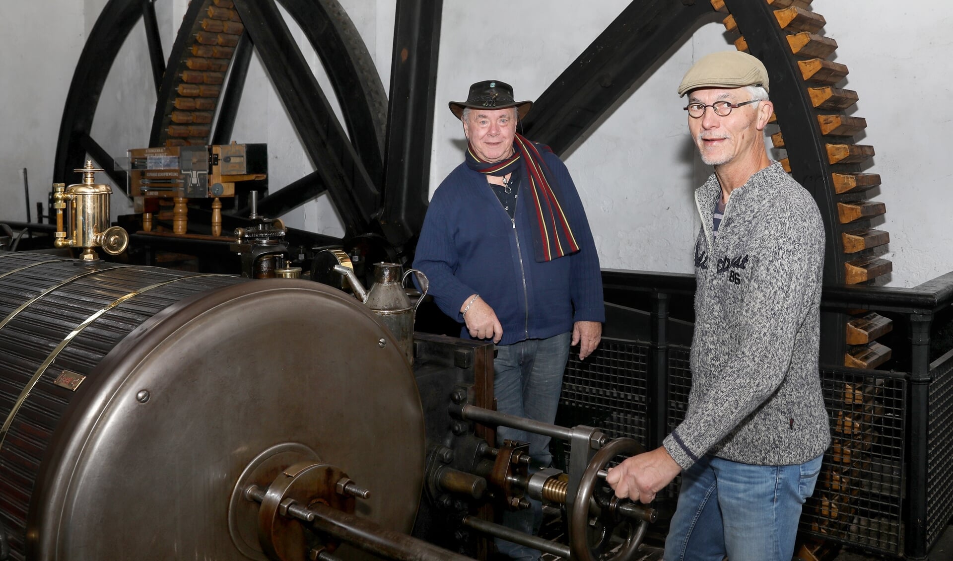 Adriaan Schipper (links) en Rene Landzaat (rechts) maken deel uit van de jubileumcommissie.