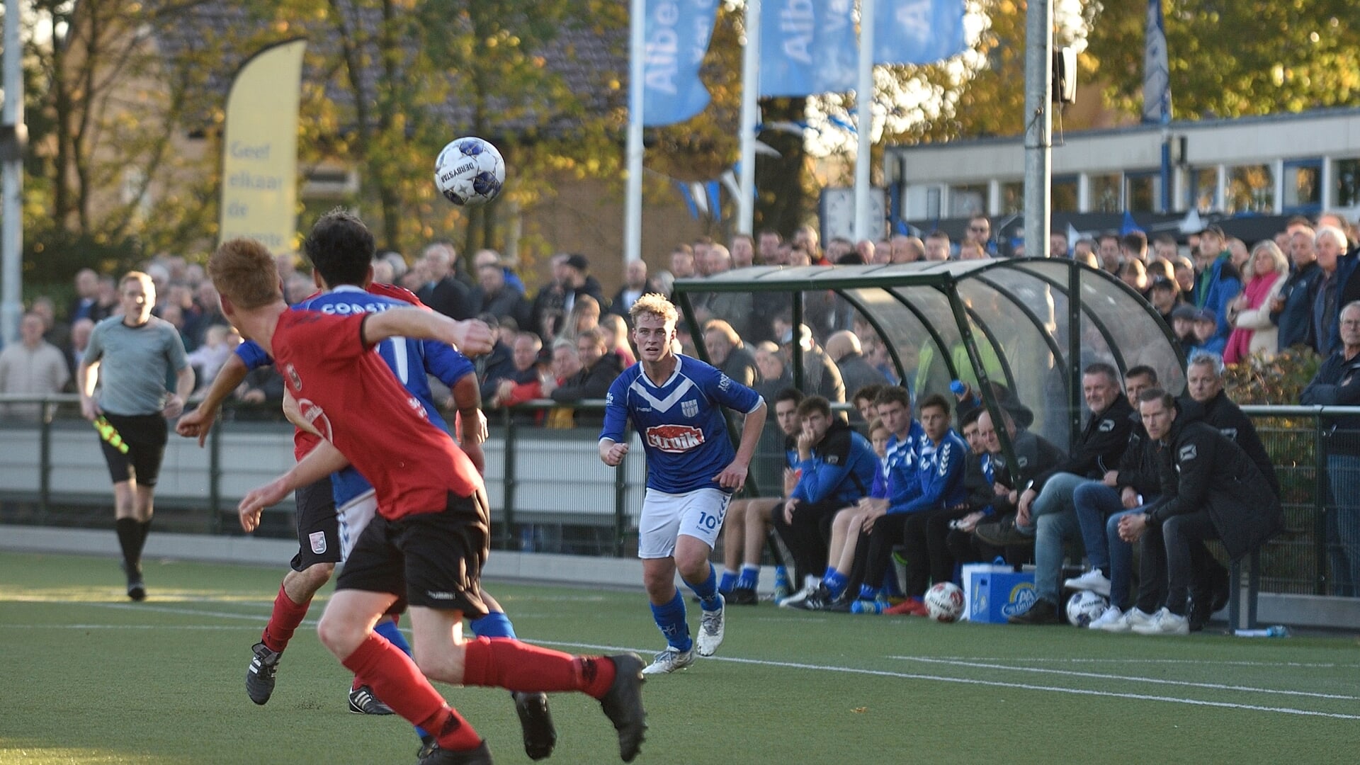 VVOP (archief) moest een flinke nederlaag slikken in Nijkerkerveen. Het werd 7-0 voor Veensche Boys.