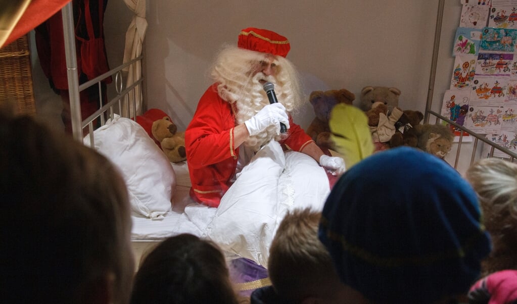 Sinterklaas slaapt bij Bossenbroek Mode