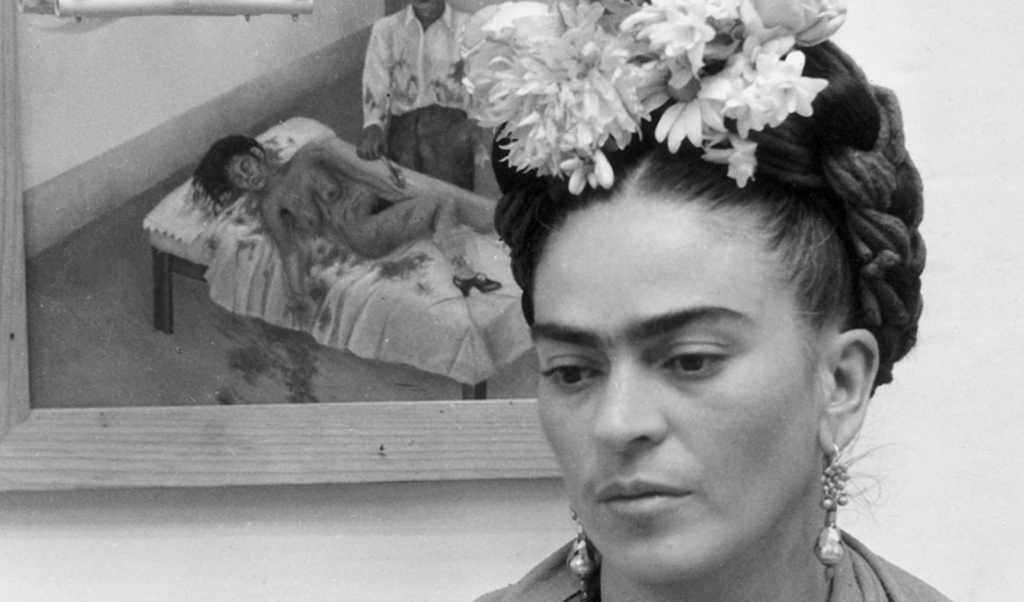 Filmhuis Movie W draait de meeslepende portretfilm over kunstenares Frida Kahlo. 