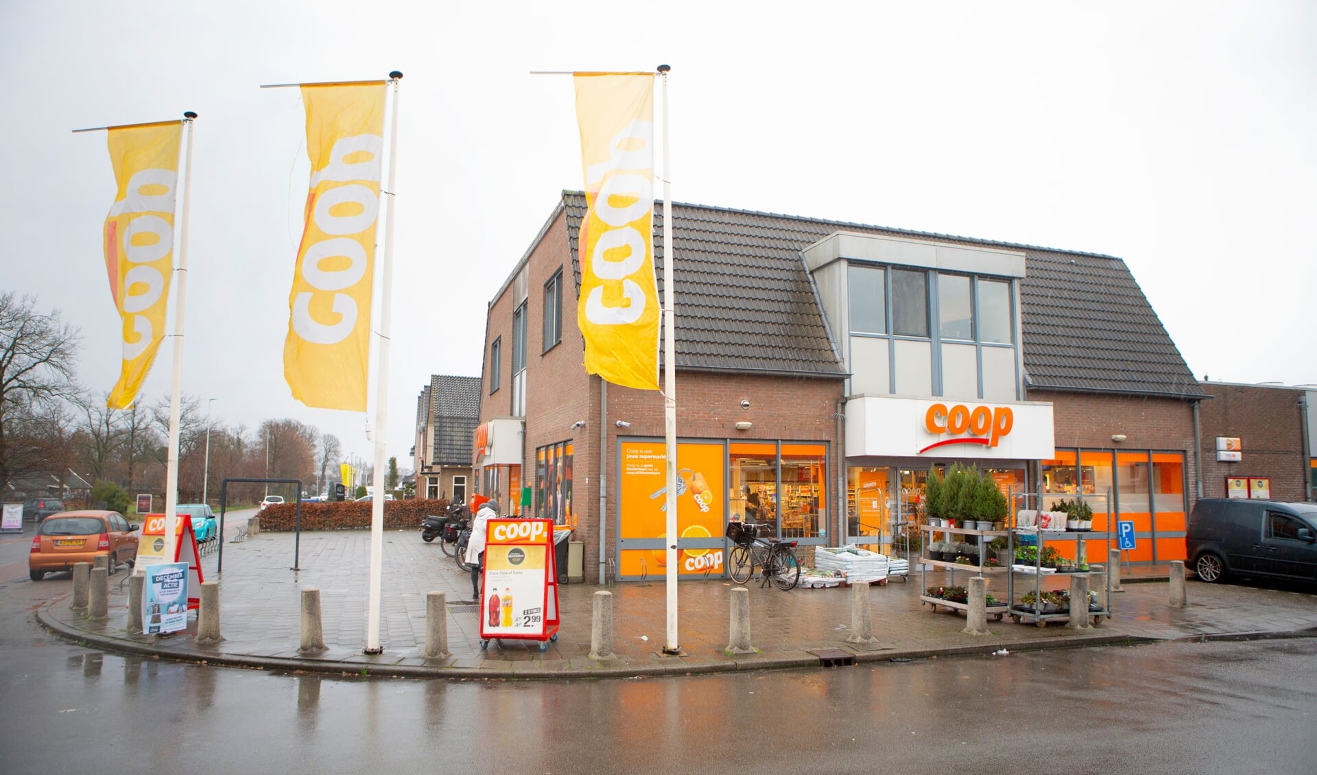 Zaterdag gaat de Coop in Kootwijkerbroek dicht. 